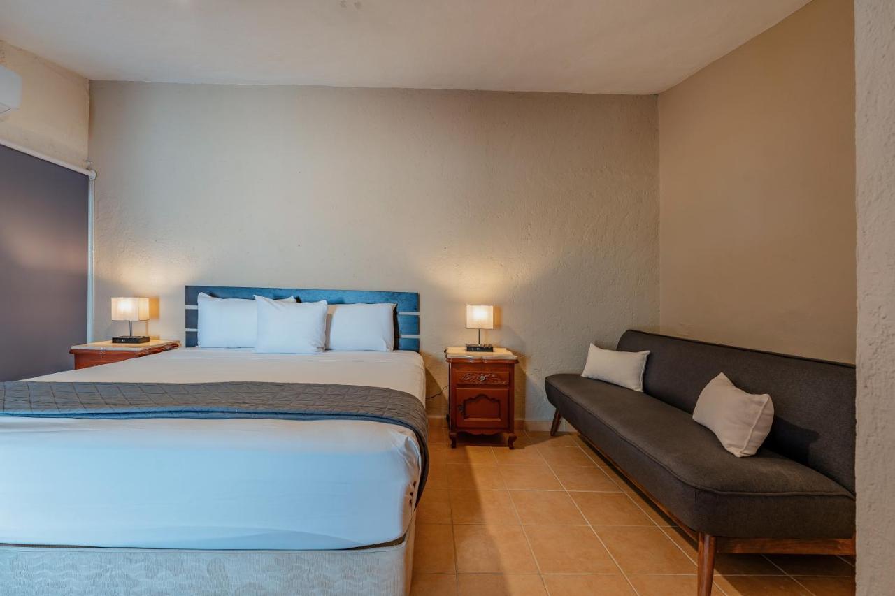 Hotel Brisas 5A Av, Playa Del Carmen Dış mekan fotoğraf