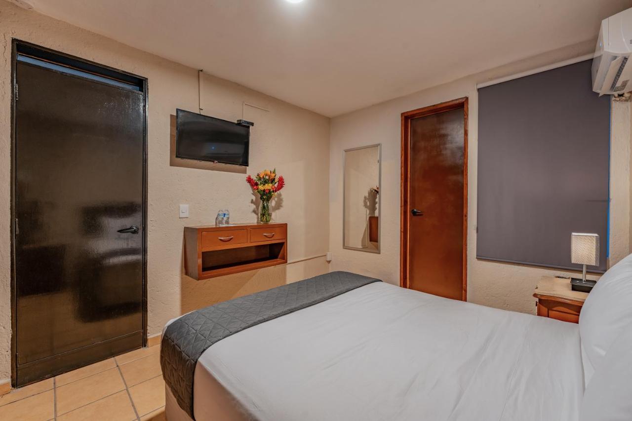 Hotel Brisas 5A Av, Playa Del Carmen Dış mekan fotoğraf