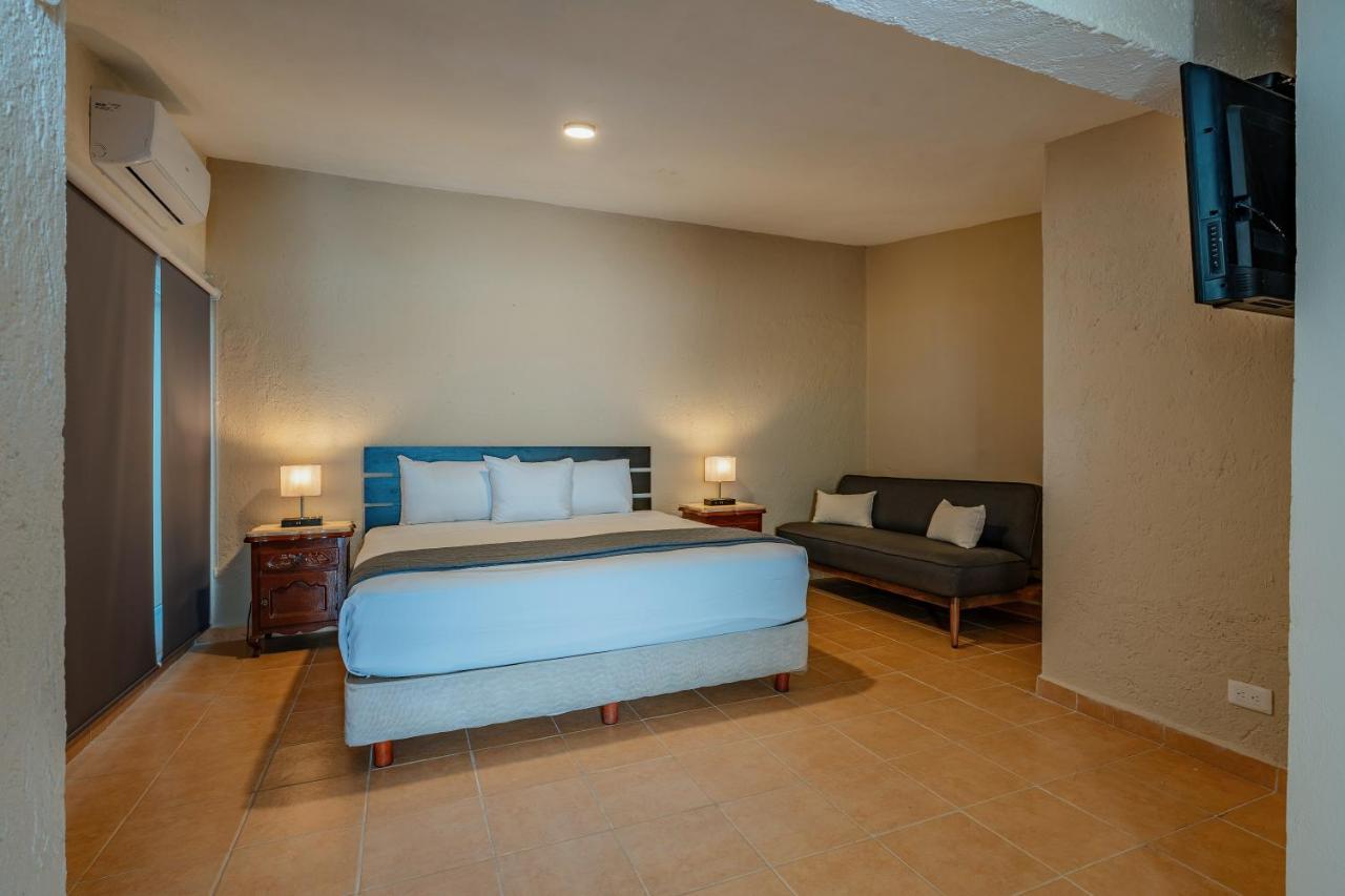 Hotel Brisas 5A Av, Playa Del Carmen Dış mekan fotoğraf