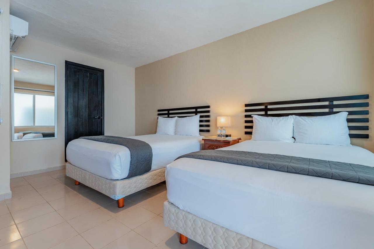 Hotel Brisas 5A Av, Playa Del Carmen Dış mekan fotoğraf